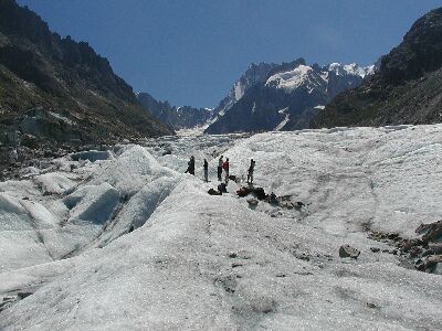 写真:メール・ド・グラス氷河でトレーニング（たぬ）