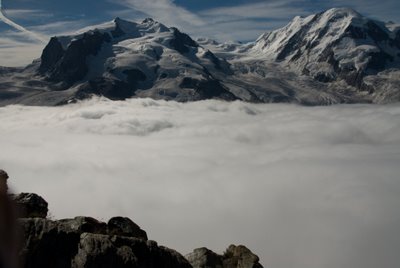 写真:雲の上のゴルナーグラード